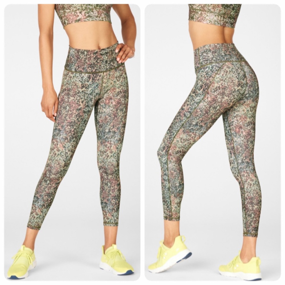 Fabletics Define PowerHold High-Waisted 7/8 Leggings